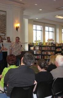 Doug blathering at Books & Co., Dayton, Ohio